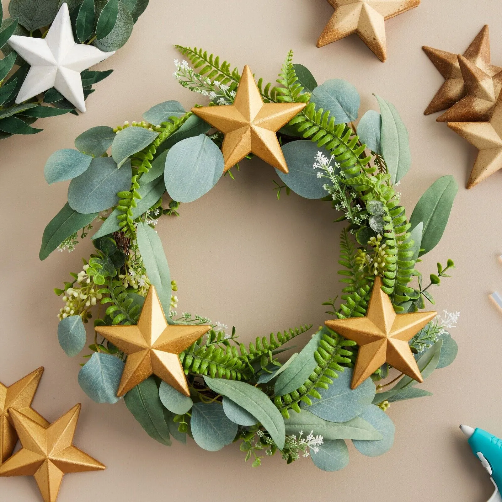 12 Pack Unfinished 3D Wood Stars for Crafts, Ornaments, 4.5x4.5x1 in