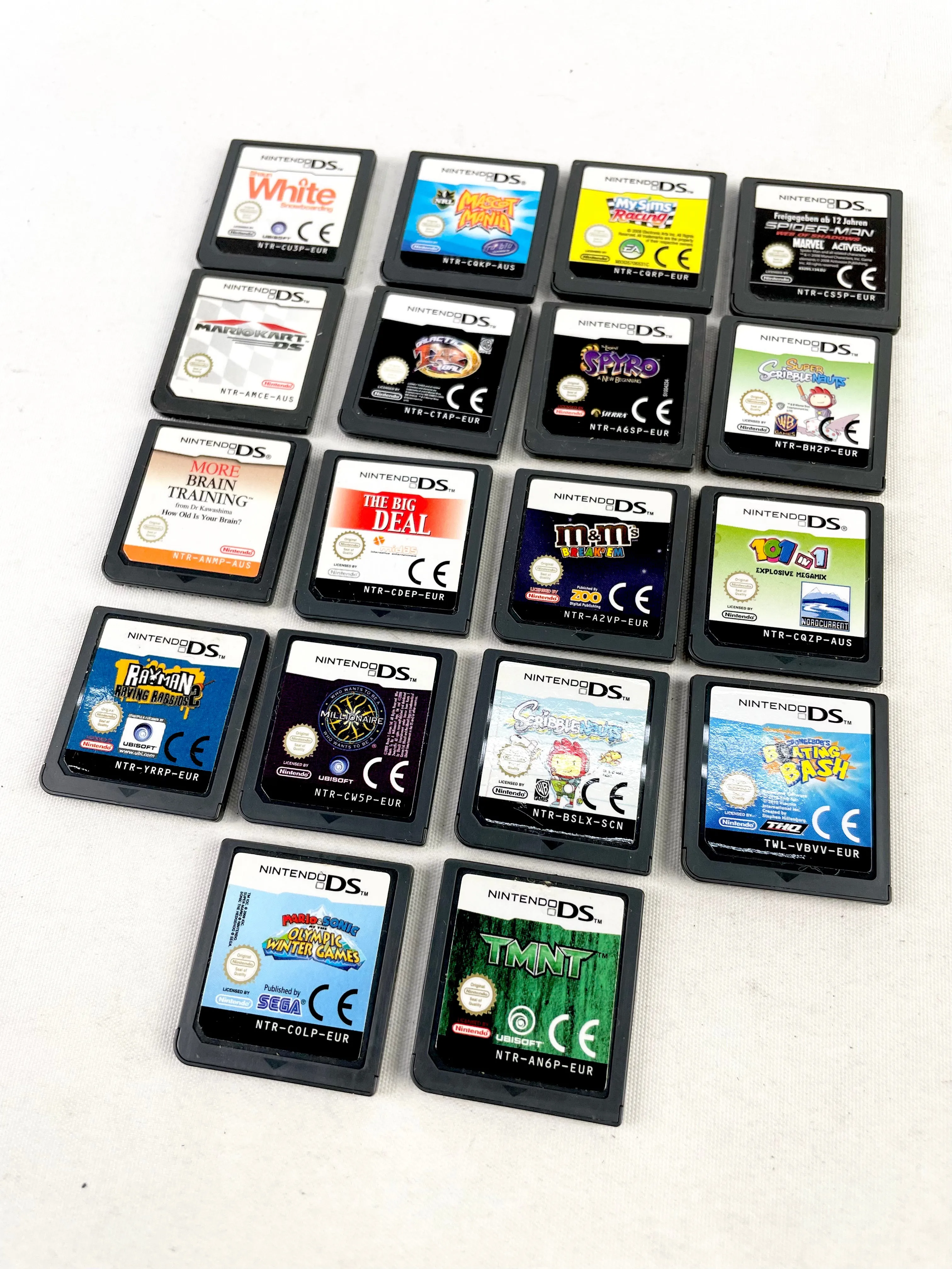 Assorted Set of 18 Nintendo DS Games