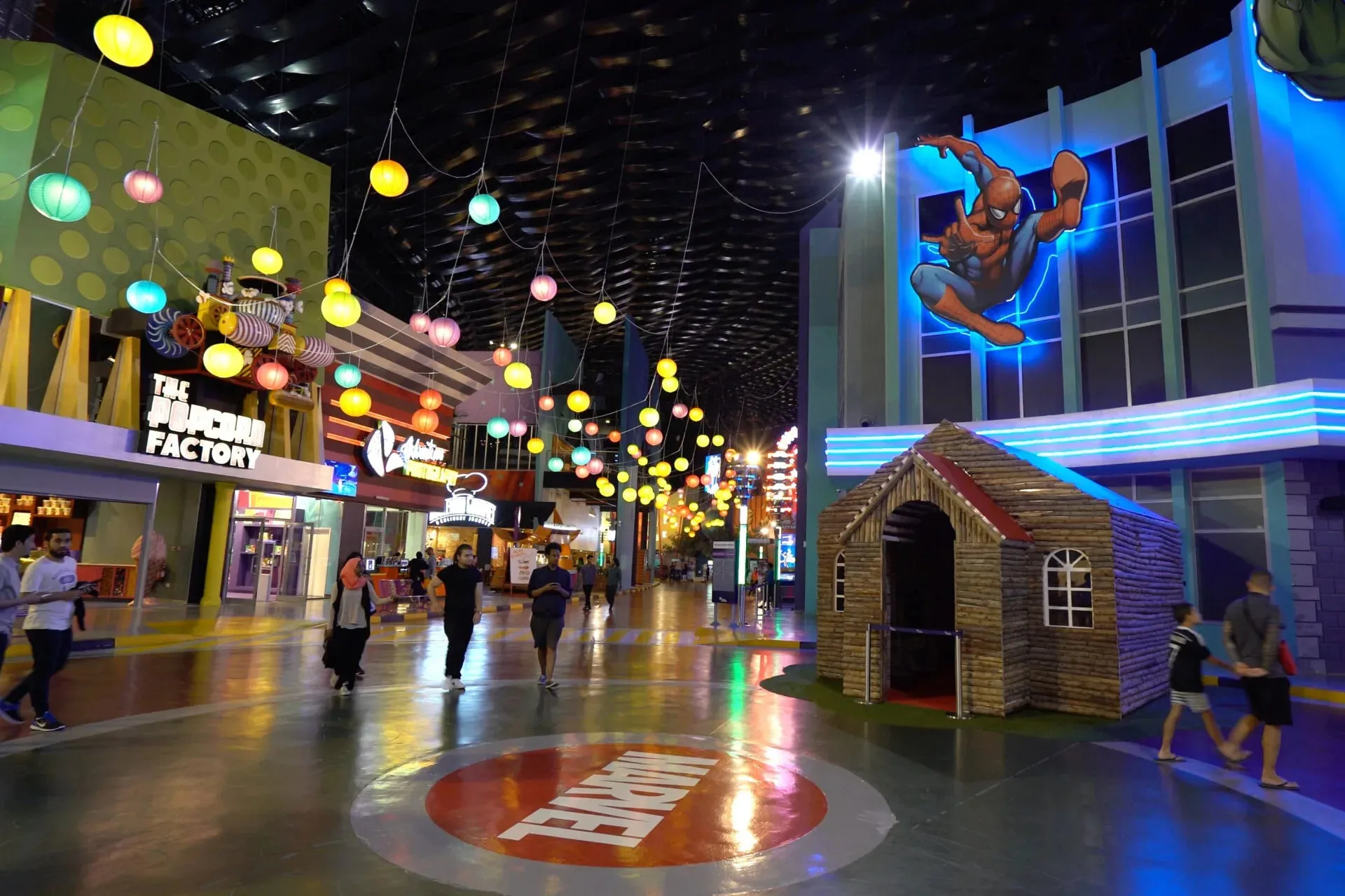 Combo: IMG Worlds of Adventure   The Lost Chamber Aquarium